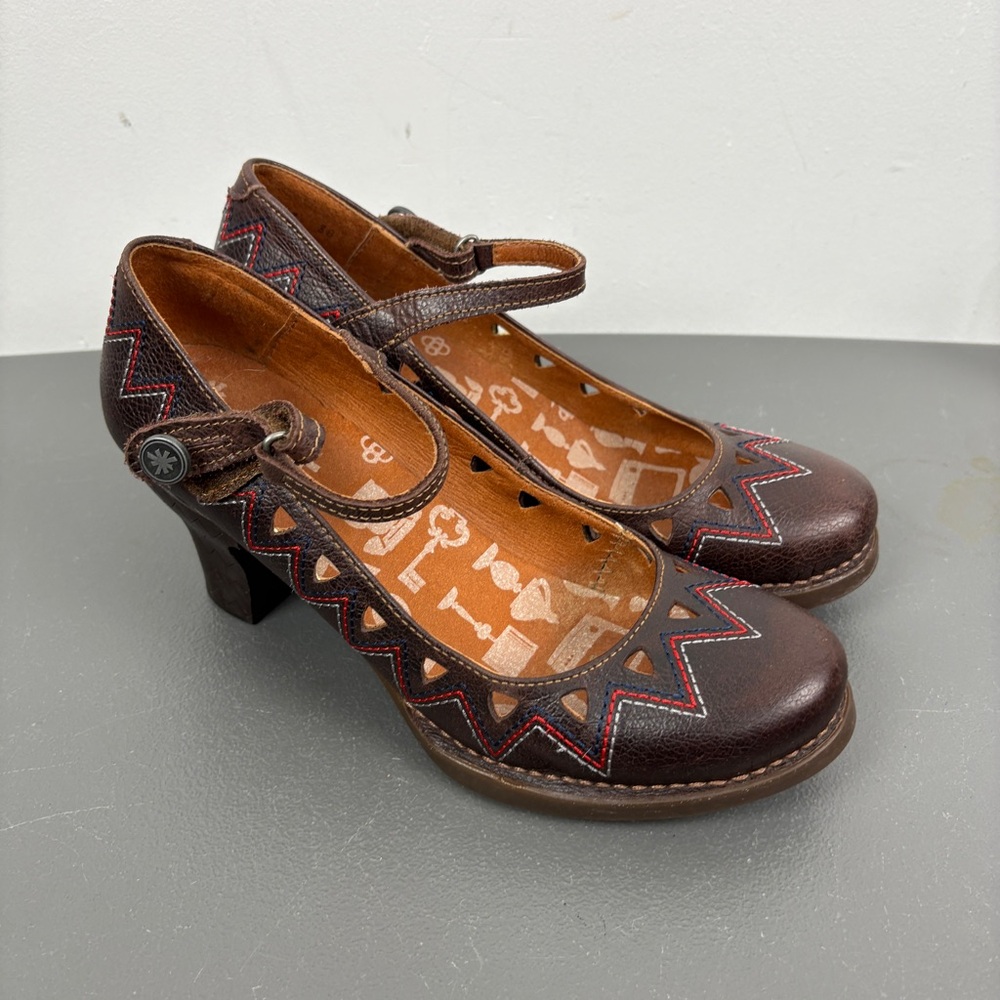 Brown Leather Mary Jane Heels